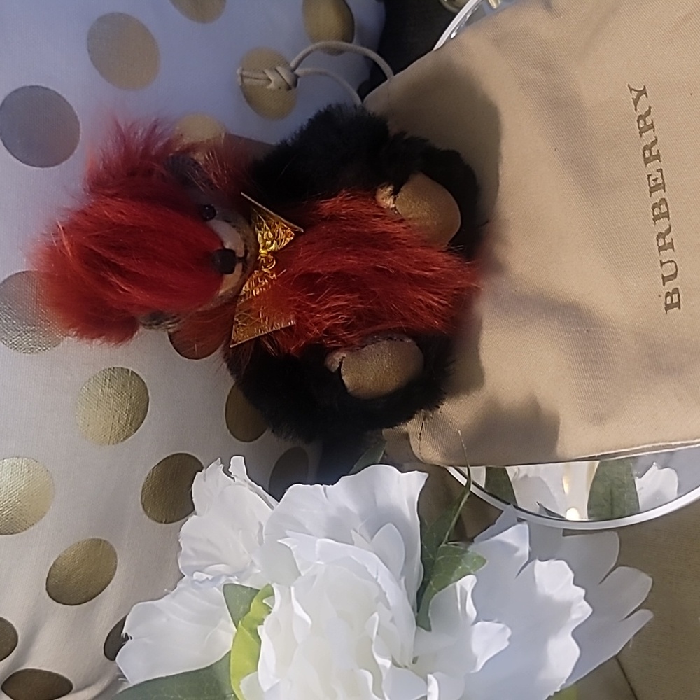 🖤❤️NWT Burberry Fur Thomas Pom Pom Teddy Bear Keychain Charm Parade Red🖤❤️